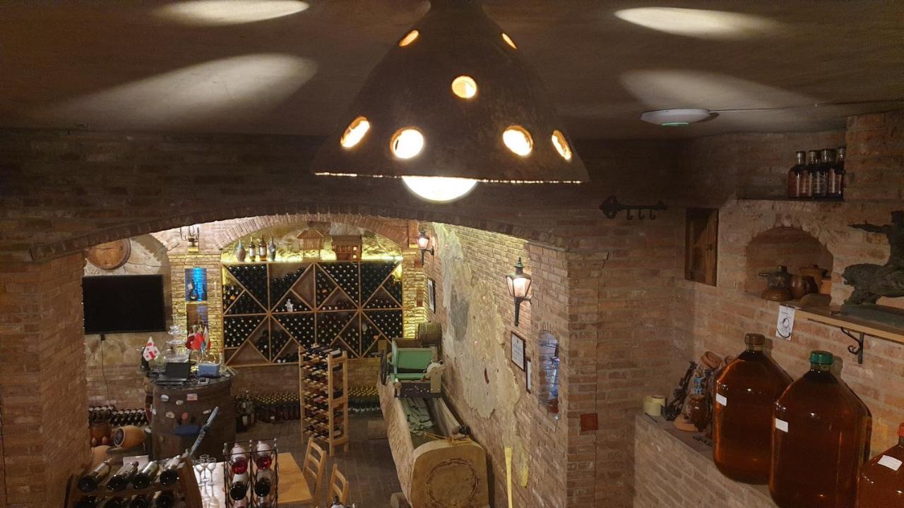 באטומי Marani Hotel מראה חיצוני תמונה