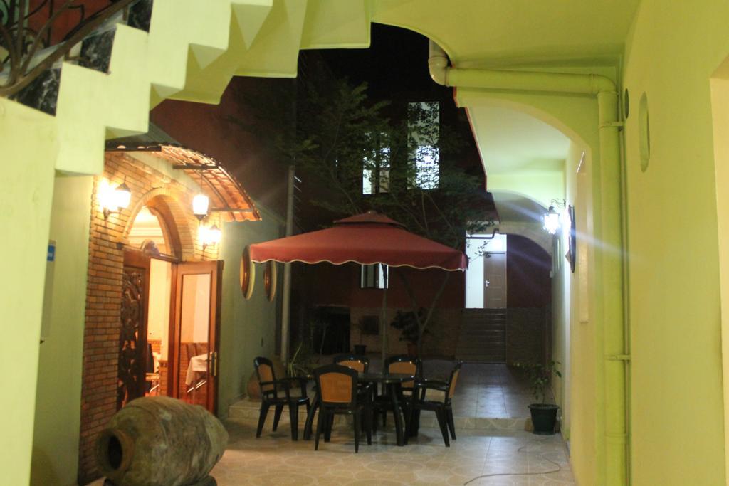 באטומי Marani Hotel מראה חיצוני תמונה