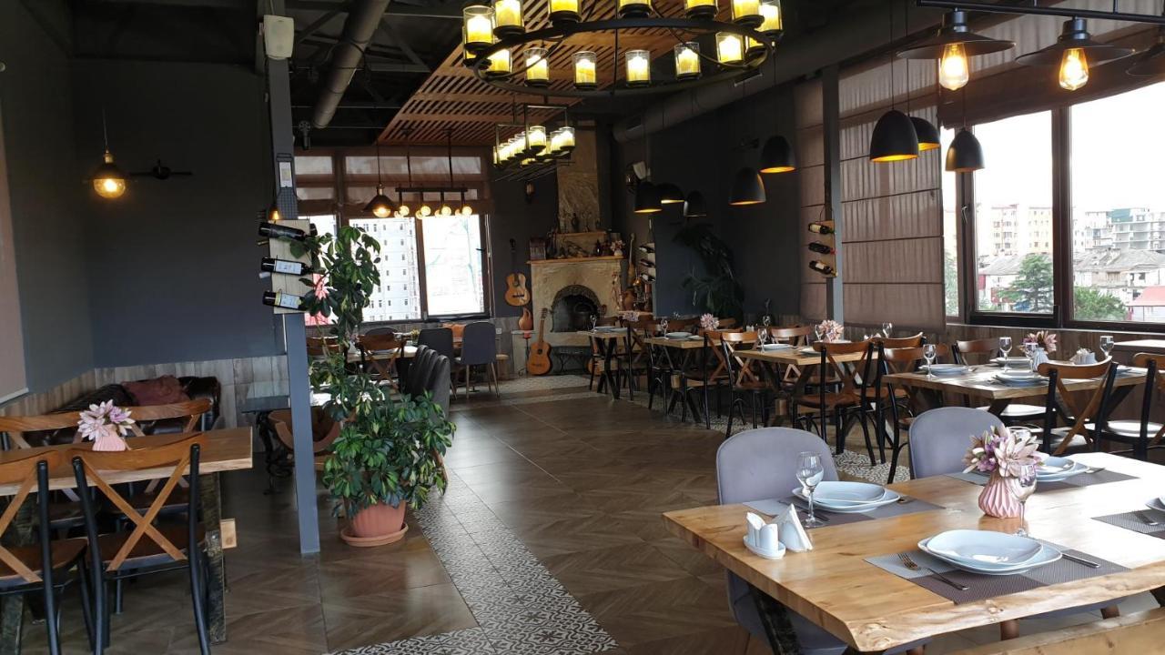 באטומי Marani Hotel מראה חיצוני תמונה
