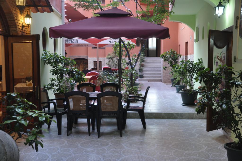 באטומי Marani Hotel מראה חיצוני תמונה