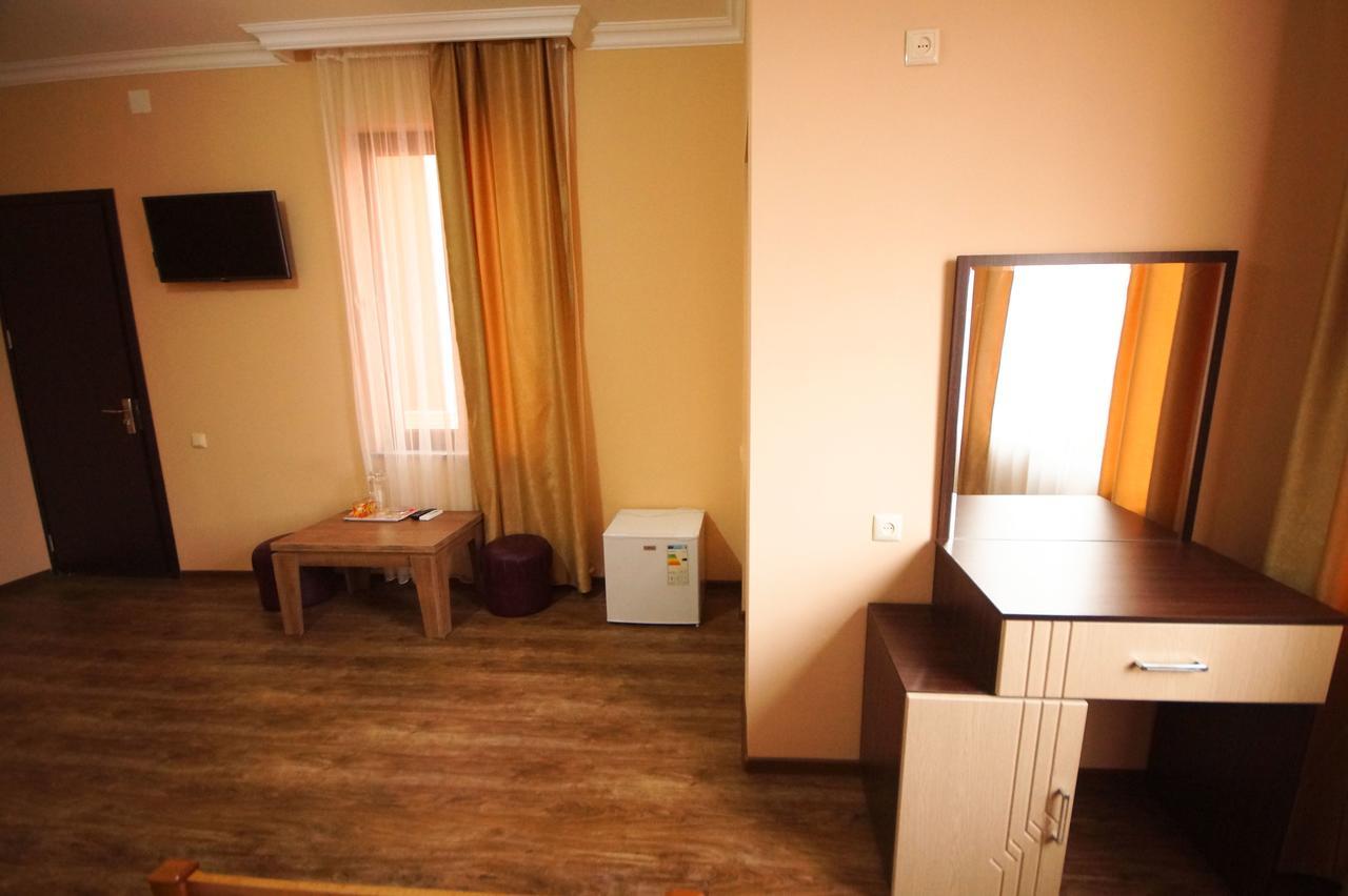 באטומי Marani Hotel מראה חיצוני תמונה
