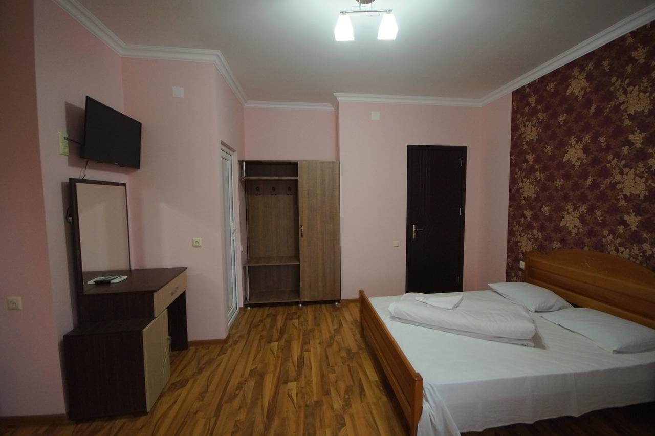 באטומי Marani Hotel מראה חיצוני תמונה