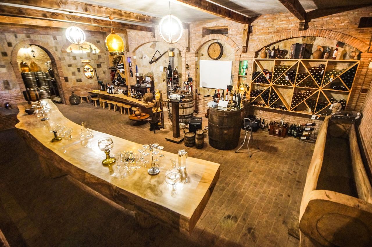 באטומי Marani Hotel מראה חיצוני תמונה
