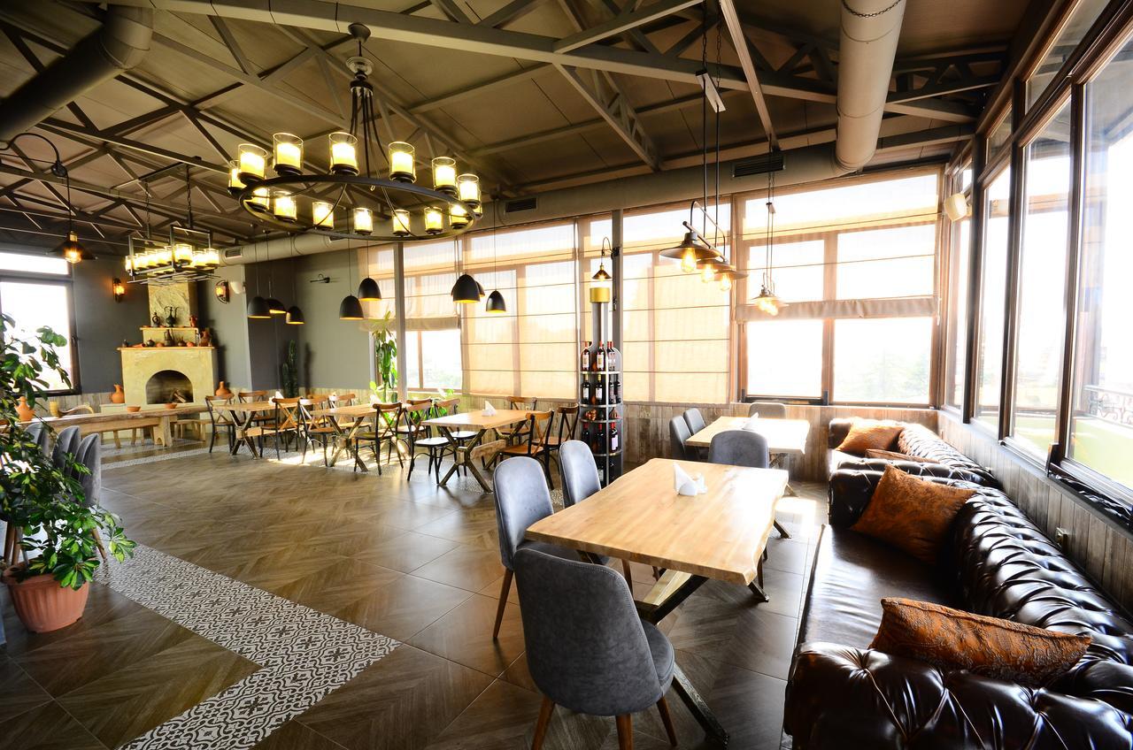 באטומי Marani Hotel מראה חיצוני תמונה